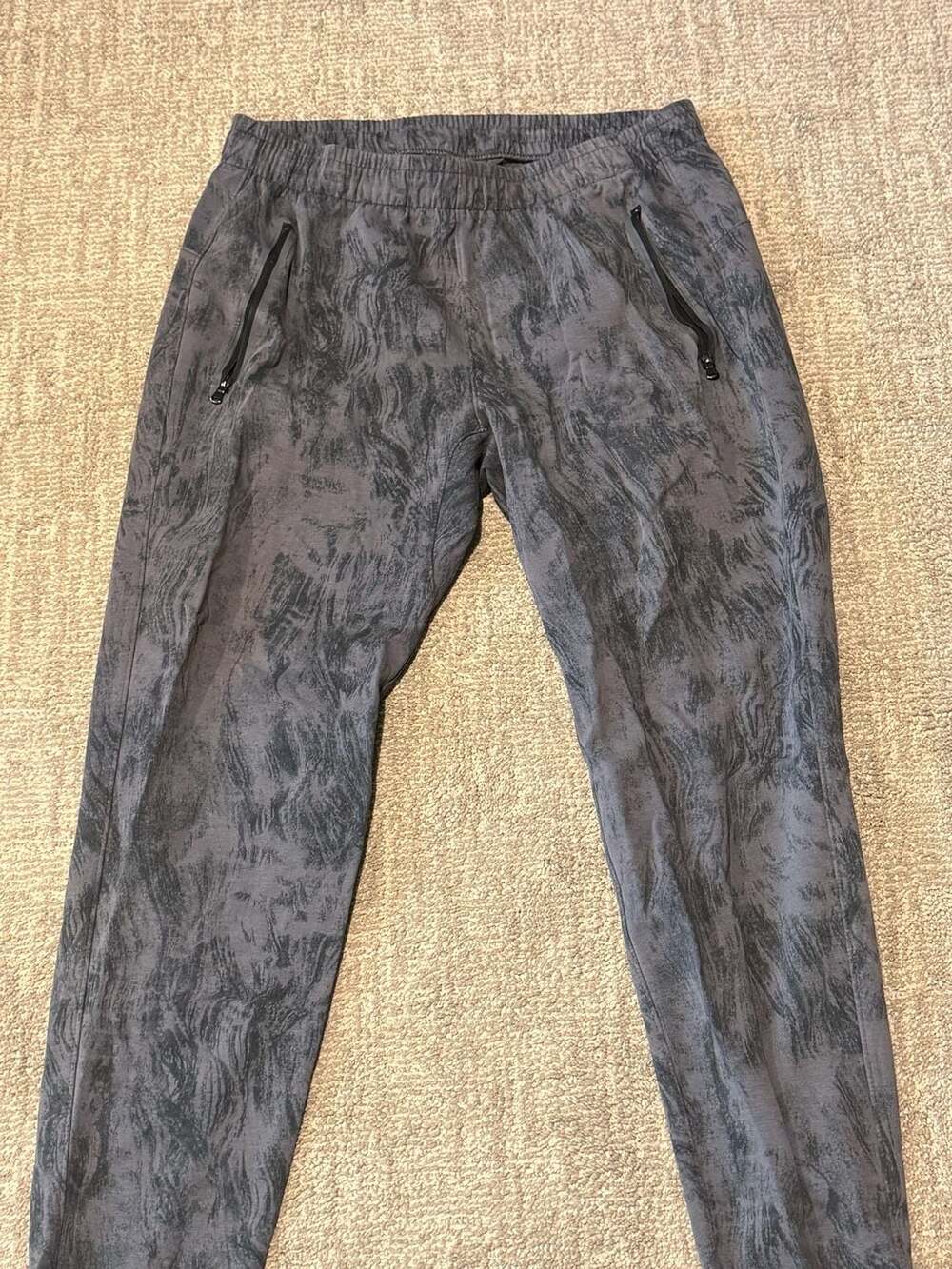 Old Navy Active Dynamic Fleece 4-Way Stretch Joggers with Zip Pockets